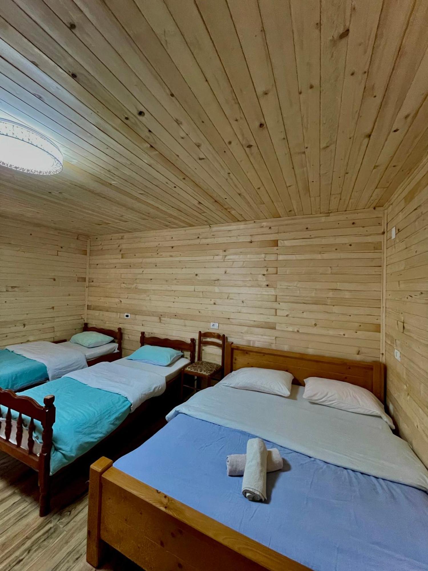 Lazer Cardaku Guesthouse Валбона Екстериор снимка