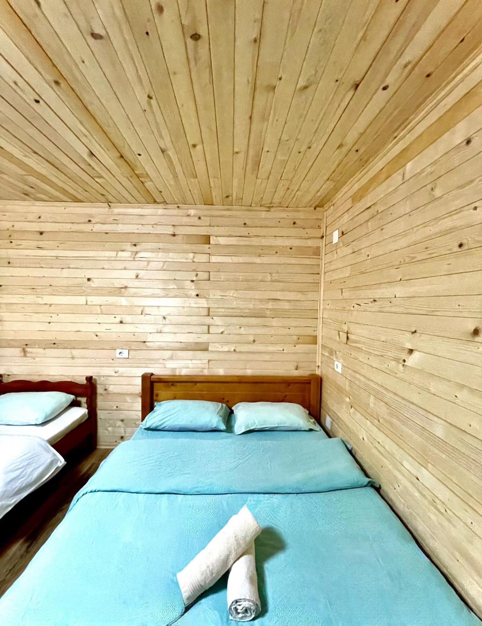 Lazer Cardaku Guesthouse Валбона Екстериор снимка